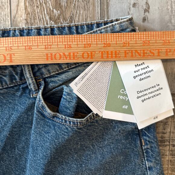 H&M Ultra High Rise Wide Leg Medium Wash Denim Jeans Plus Size 22 Distressed NEW - Picture 7 of 10